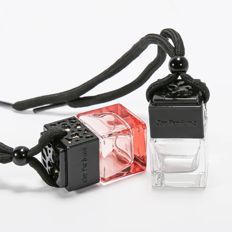 Wholesale Refilling Square Hanging Empty Air Freshener Wooden Cap Glass Car Perfume Bottle 8ml