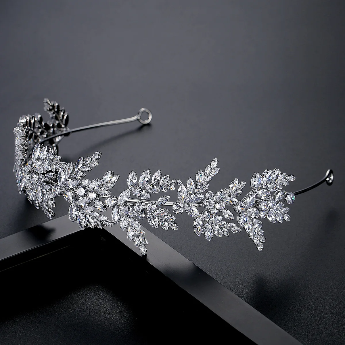 LUOXIN Luxury Zircon Leaf Design Hair Accessories Bridal Party Cubic Zircon Wedding Tiara Headband