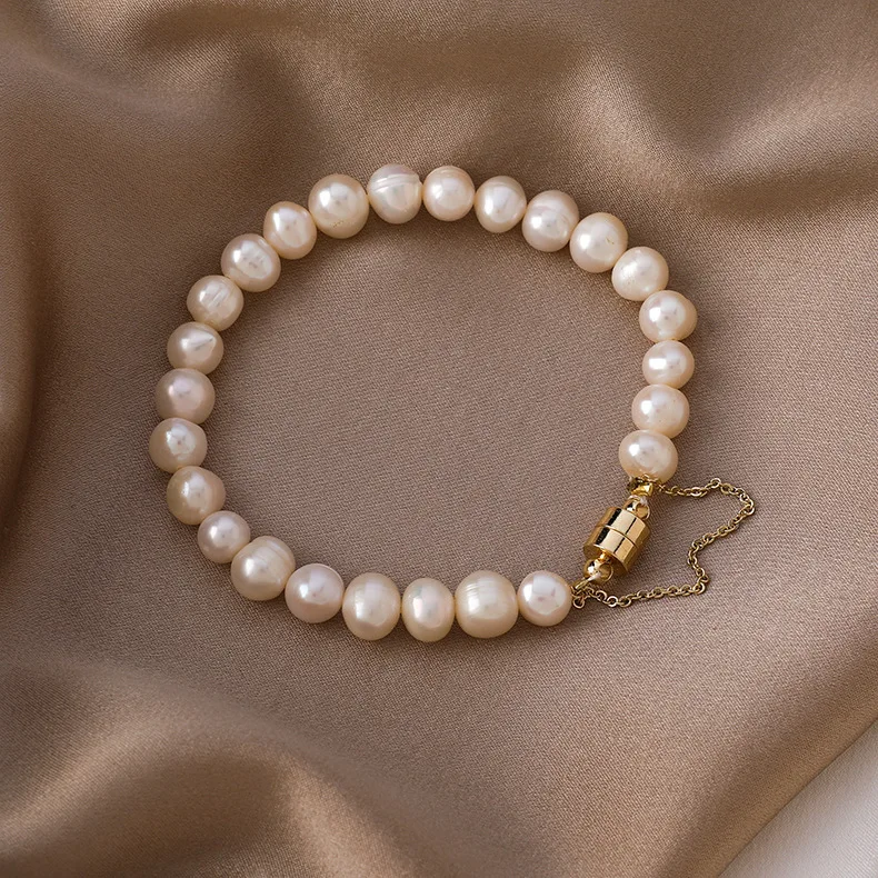 Natural White Color Pearl Magnetic Buckle Chain Bracelet Simple Round Pearl Handmade Braided Jewelry Bracelet for Women Gifts
