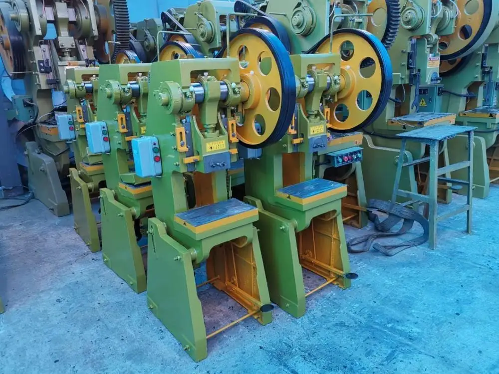 Высококачественный механический дыропробивной станок для листового металла 12 тонн с CE