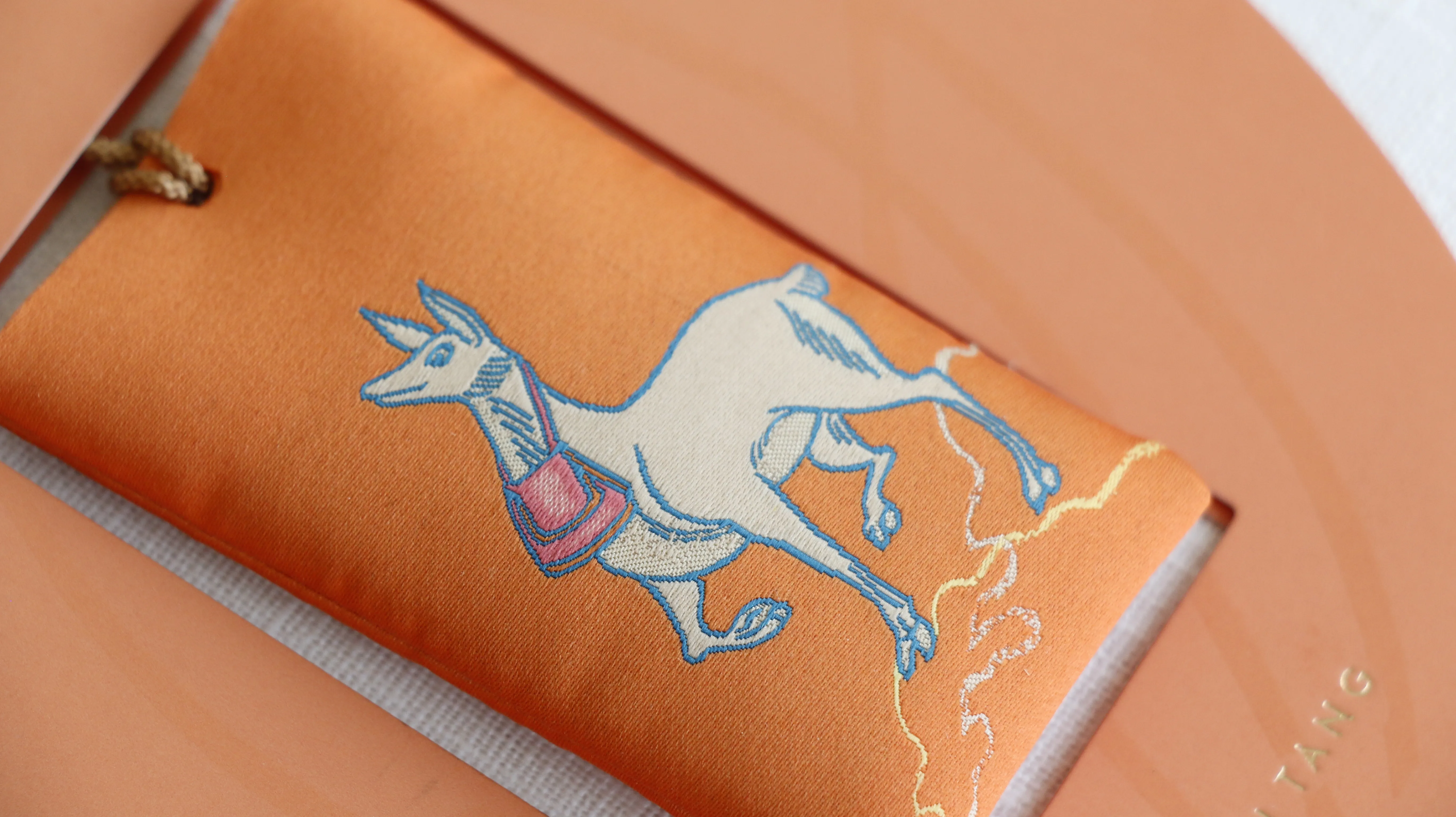 Creative Traditional Gift Silk embroidery Chinese Good Luck Charm for Home Fragrance Sachet For girls gifts Lucky amulet