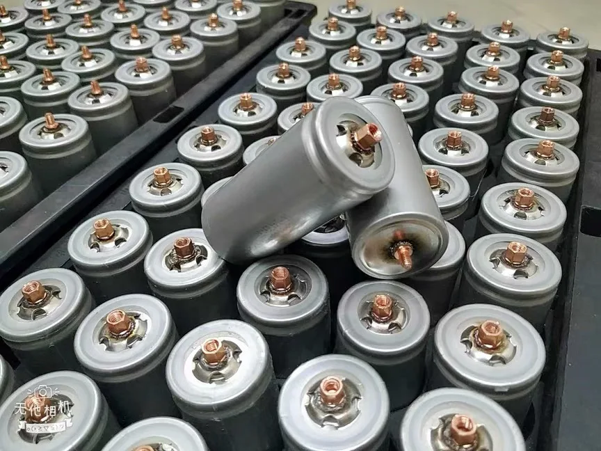 Недорогая перезаряжаемая литиевая аккумуляторная батарея 32650 с винтовым типом 3 2 В Llifepo4 4500 мАч 4600