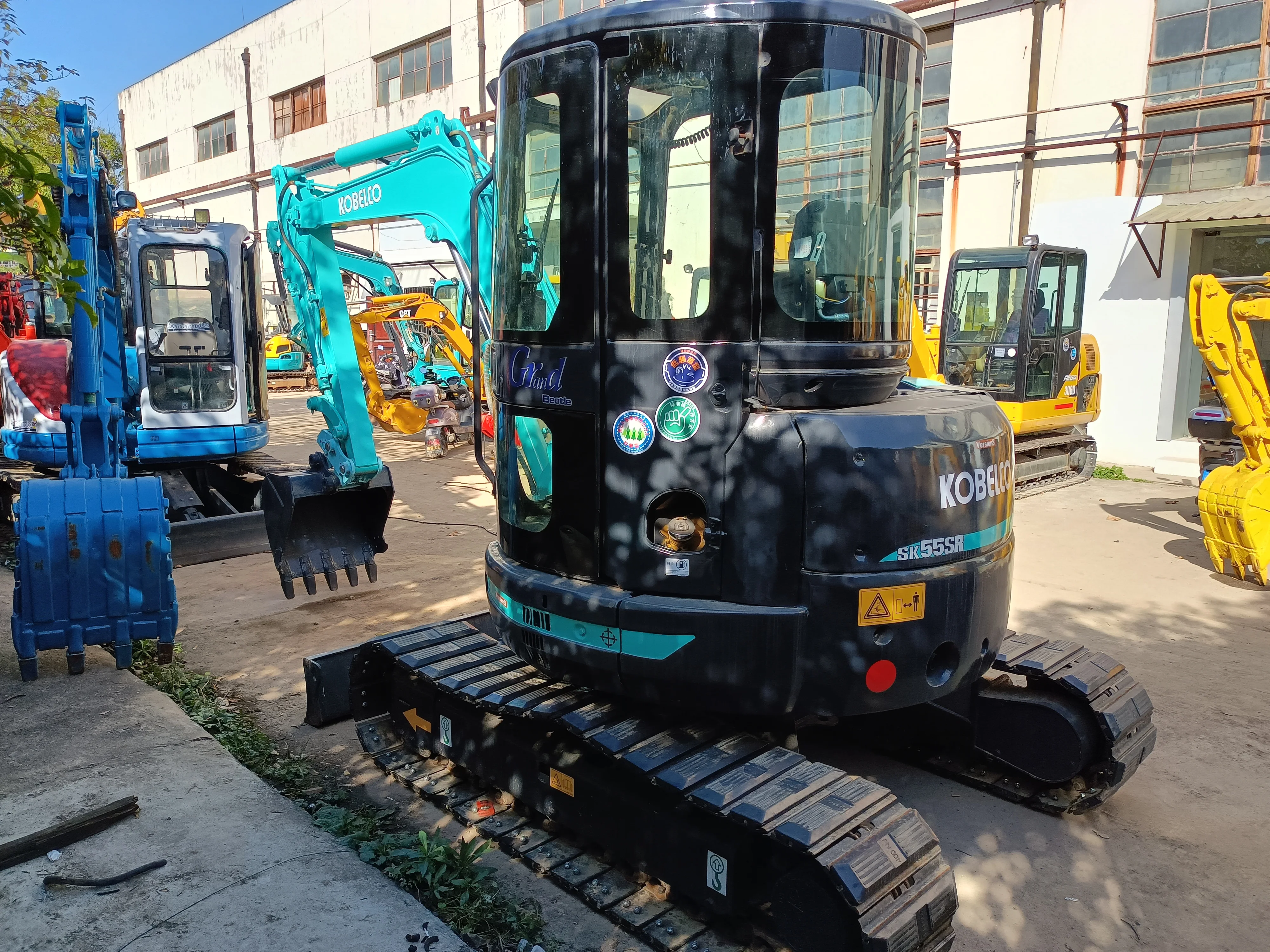 5-тонные мини-экскаваторы Kobelco SK55 Подержанные строительные машины SK55SR сельскохозяйственные экскаваторы SK55SR-3 продажи хорошо