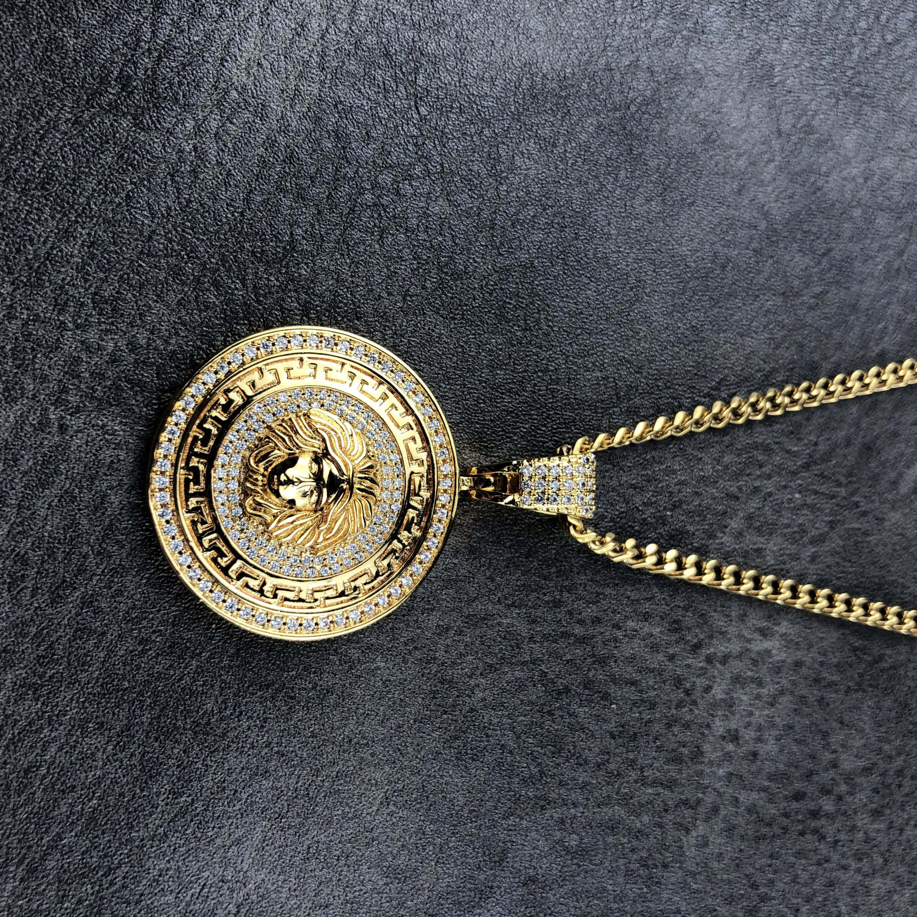 Round lions head pendant