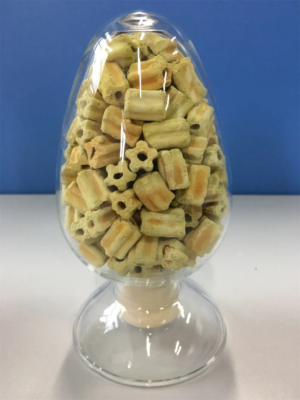 Lowest Price 7.5% Purity Vanadium(V) Oxide Catalyst (CAS 1314-62-1) for Sale
