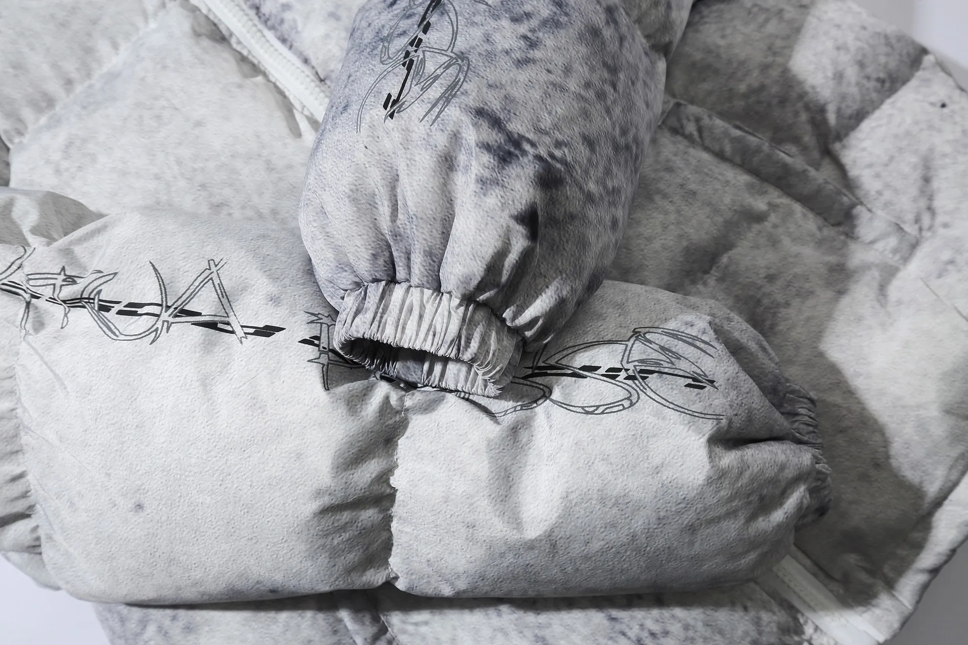 OEM Custom Design High Street Psychedelic Smoke Print Hip Hop Padded Parkas Mens Coats Oversize Casual Warm Thick Puffer Jacket