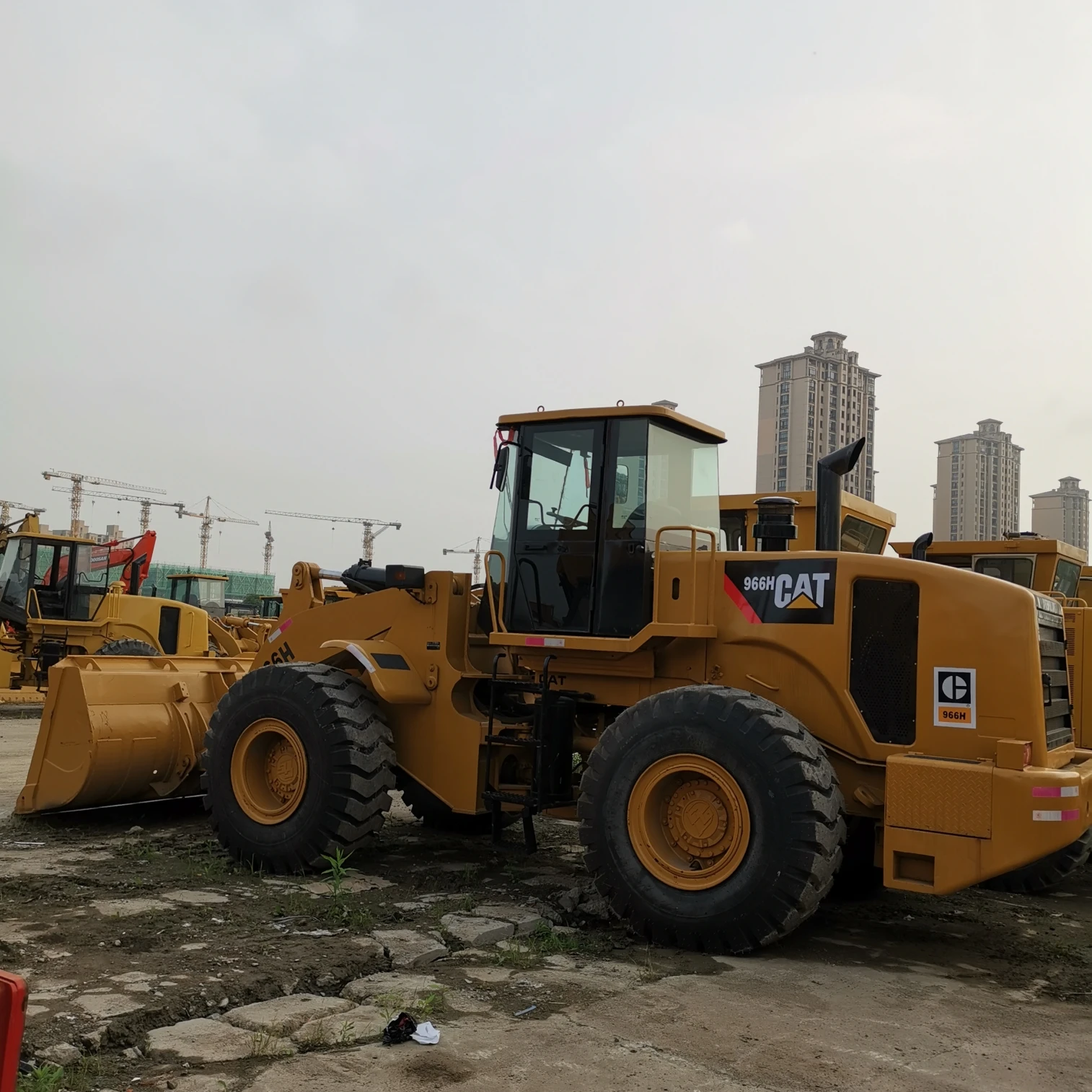 Used Free Shipping Komatsu second hand machinery for sale Top Brand Caterpillar 966F 966h 966GGood Machine Wheel Loader for Sale