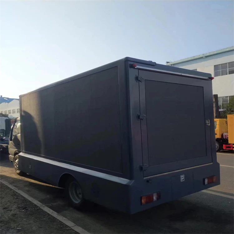 Popular ISUZU  Diesel Mobile LED Screen Truck  Digital Billboard Media Advertising Mobile LED Screen Truck  Full Color Vehicle