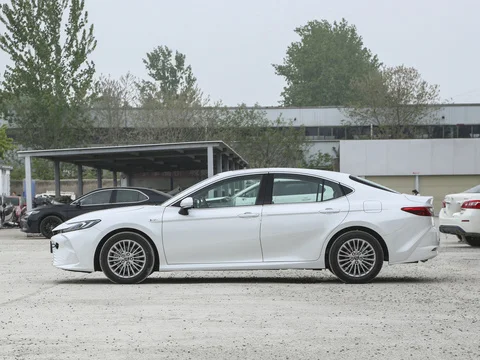 2024 Toyota Camry Hot Selling High Performance New Cars Sedan 2.0he For Export