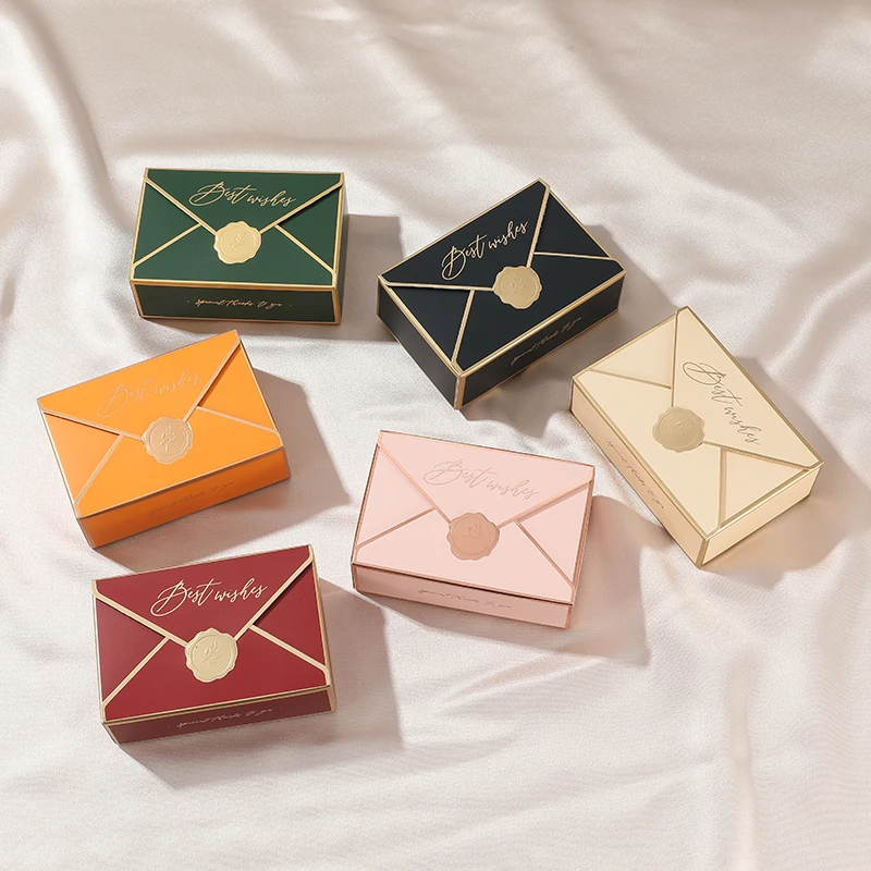 Custom Logo Gift Paper Candy Box Printed Treat Bags Paper Birthday Party Wedding Decoration