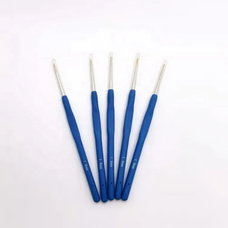 0.5mm - 3.0mm Needlework Crochet Hooks Plastic Handle Color Rubber Soft