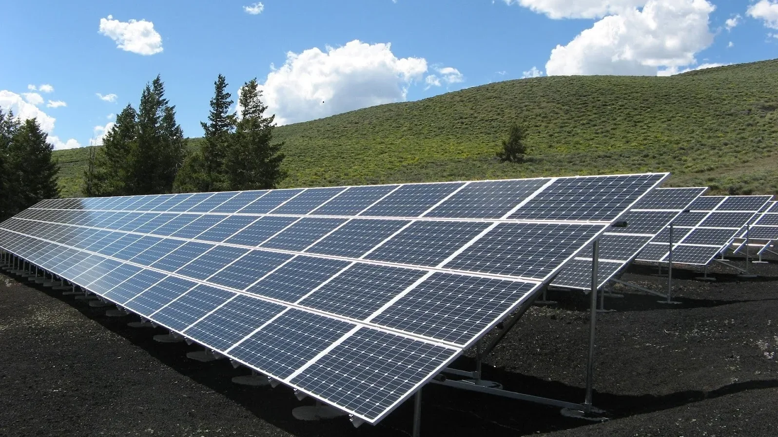 550W Solar Powerhouse: Your Gateway to a Greener Tomorrow