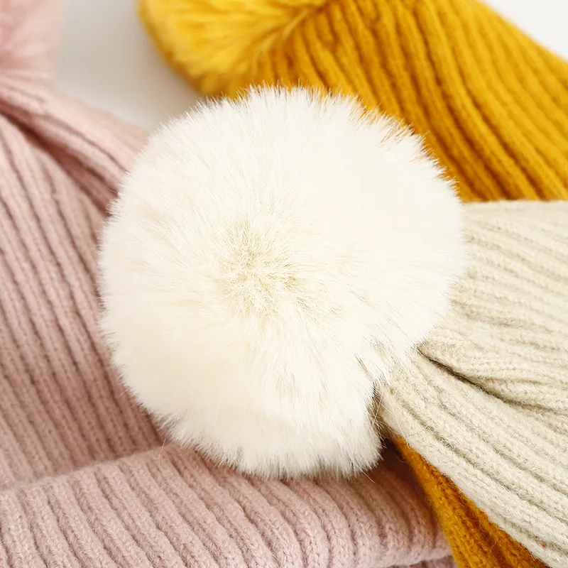 Autumn and winter double knitted running skiing knit cap Warm simple fashion solid color versatile wool beanie with Pom Pom