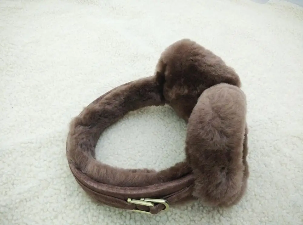 2023 Custom Classic Sheepskin Soft Plush Ear Warmer Unisex Winter Warm Earmuffs Outdoor Earmuffs