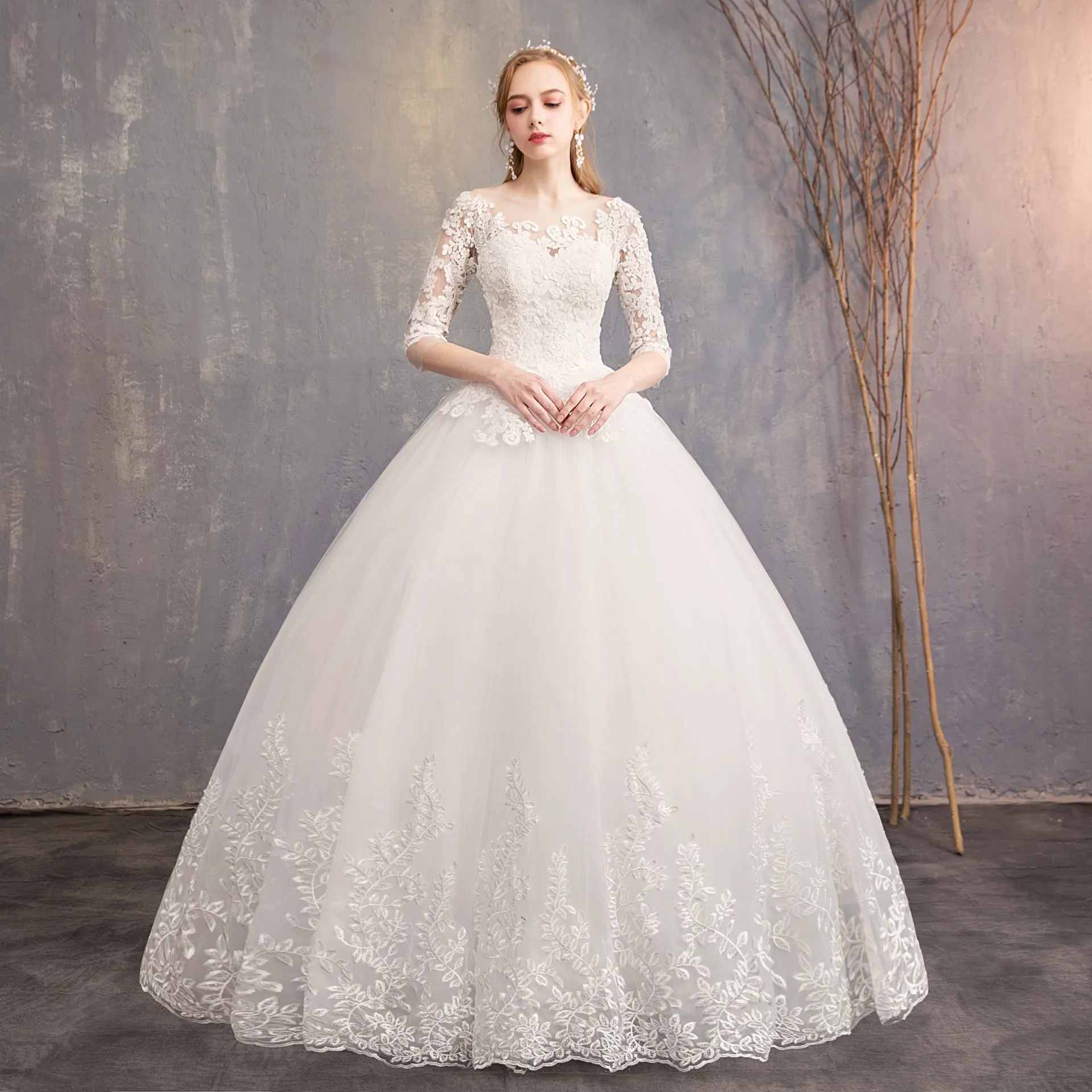 Lace Ball-Gown Illusion Sweep Train Evening Dress Female Elegant Appliques Brides Wedding Dress
