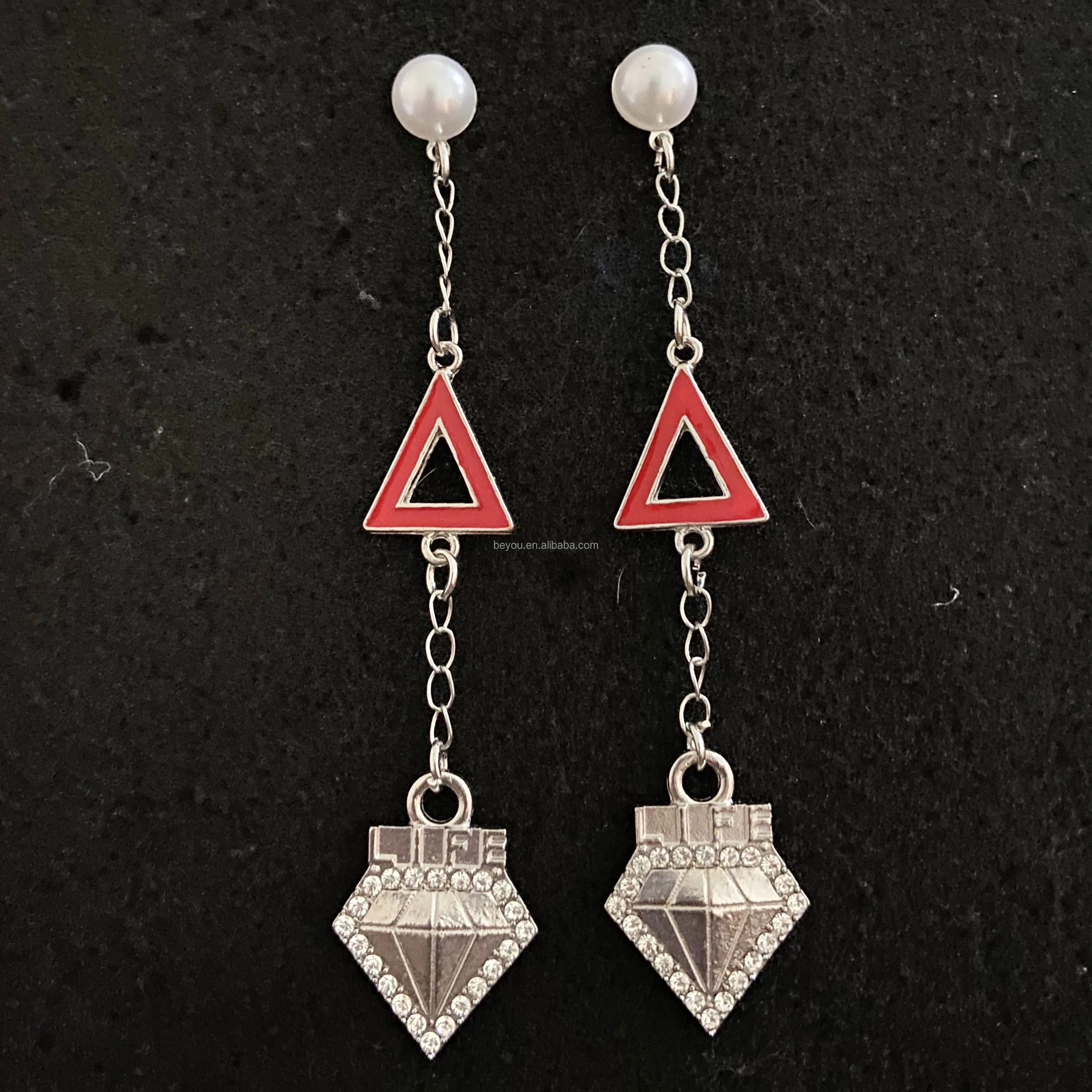 DST Inspiration Red Triangle Pyramid Delta Sorority Diamond Life Long Drop Earrings for Female Meeting Party Jewelry Gift