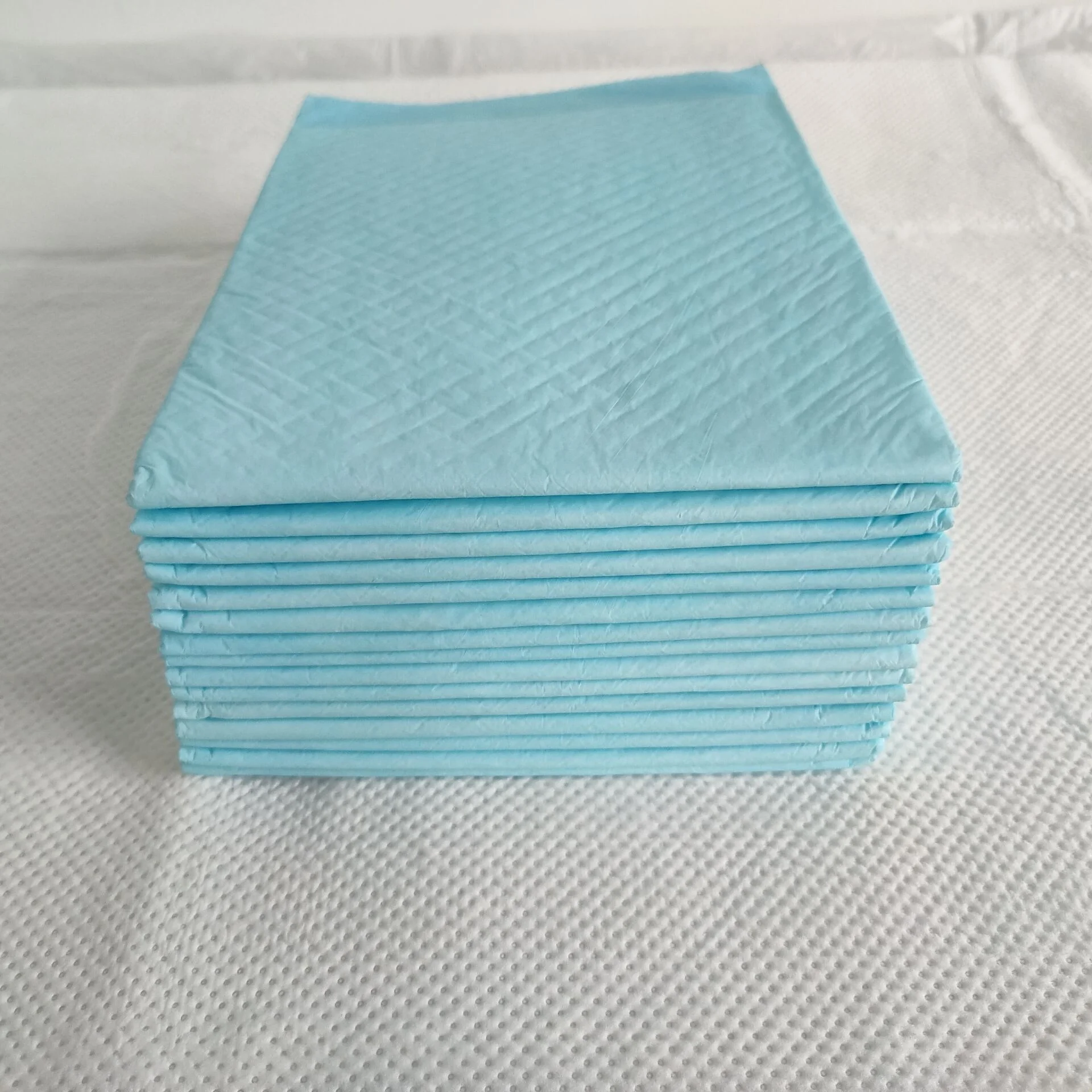 Family women during pregnancy use water absorbing suitable for urinary incontinence washable waterproof mattress