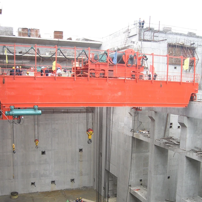 30ton eot Кран QD Типа двухбалочный крюк мостовой кран 35 тонн 40 75 цена