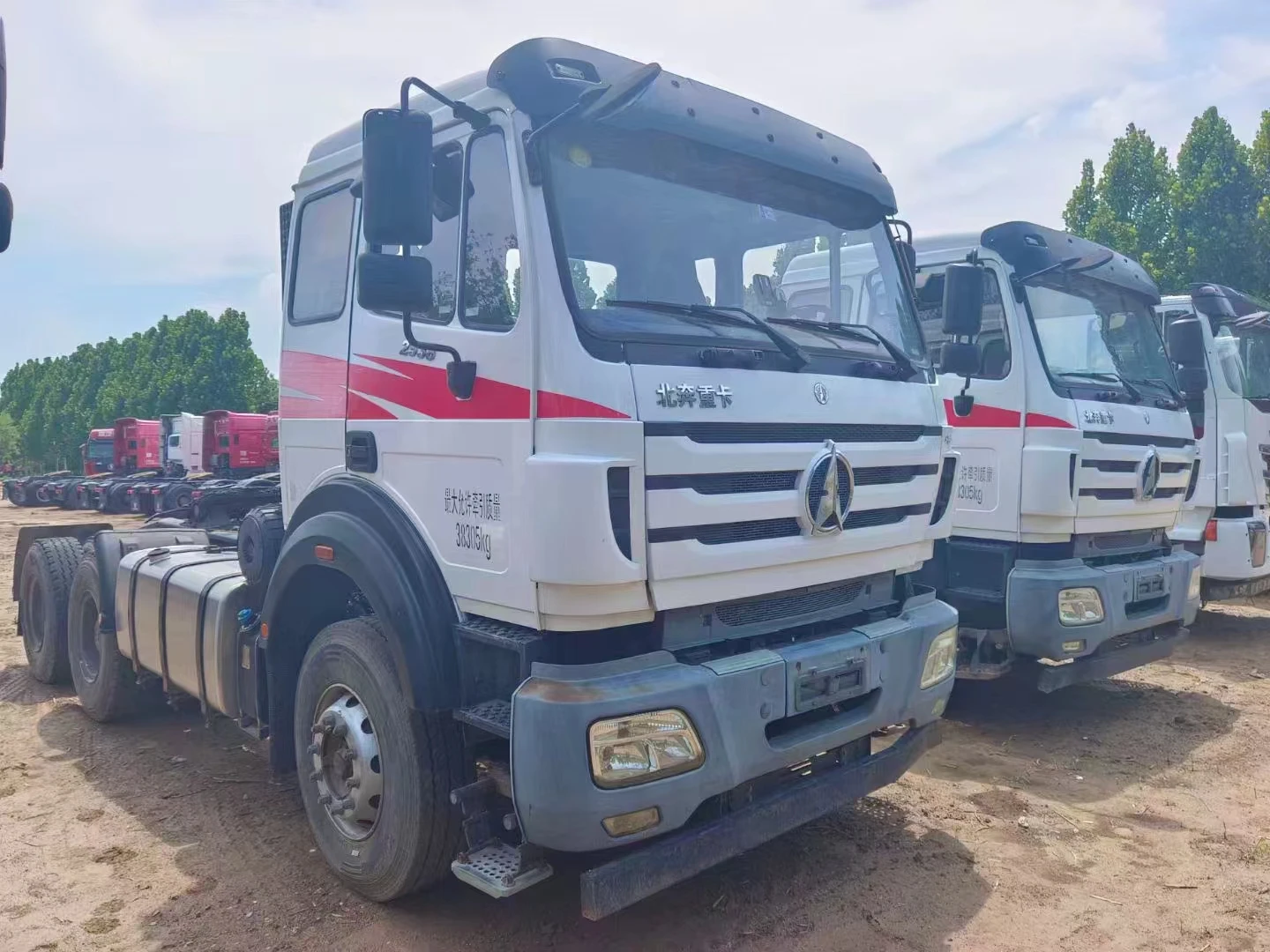 Hot Selling Mitsubishi Manual Beiben 6x4 Euro 5 Transport Tractor New 380 Horsepower Diesel Fuel Left Fast Second-Hand Cheap