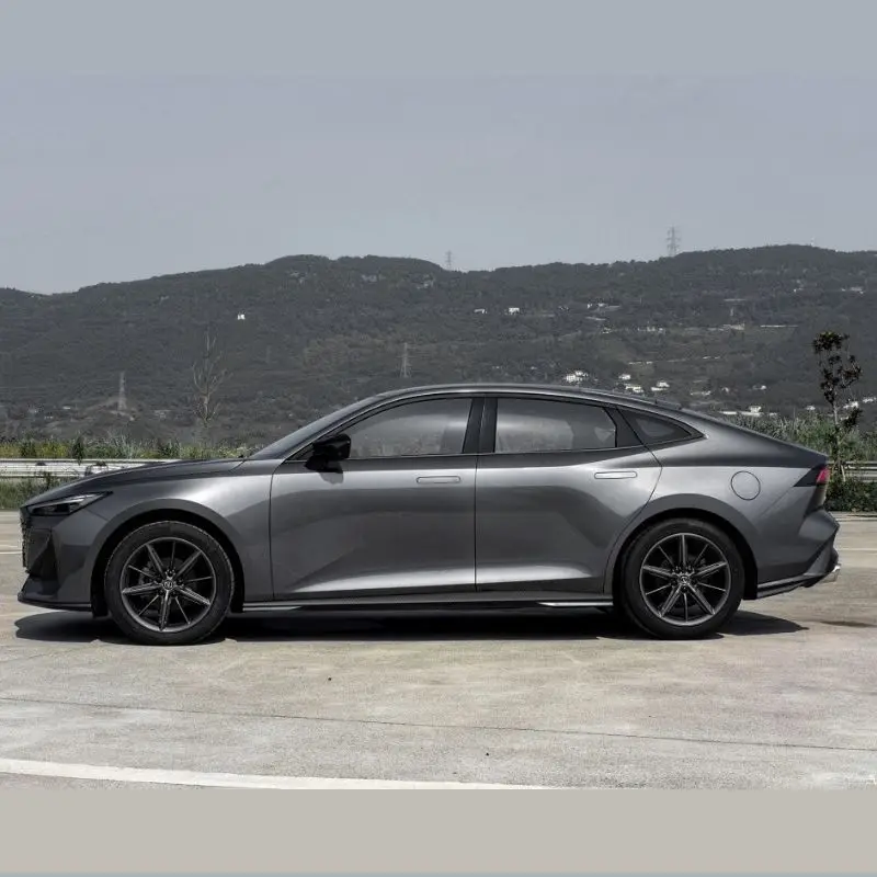 China popular adults sport auto second hand gasoline sedan changan UNI V gas petrol car vehicle