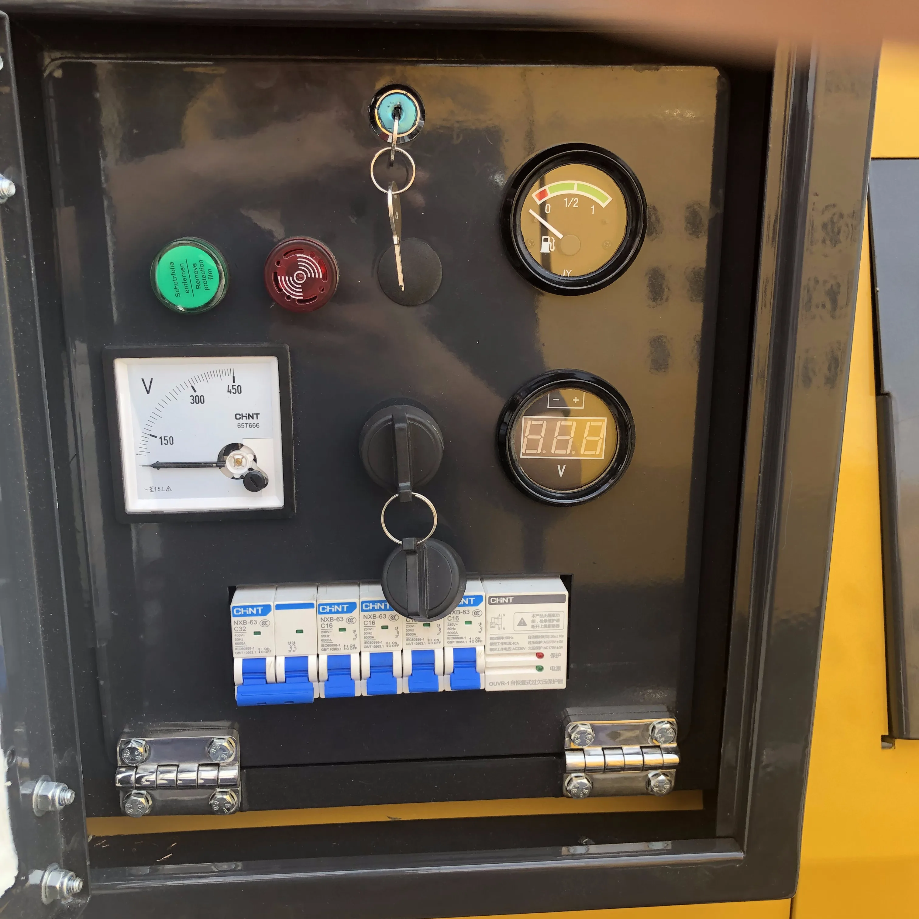 New Compact Light Tower With Powerful LED Light Combination