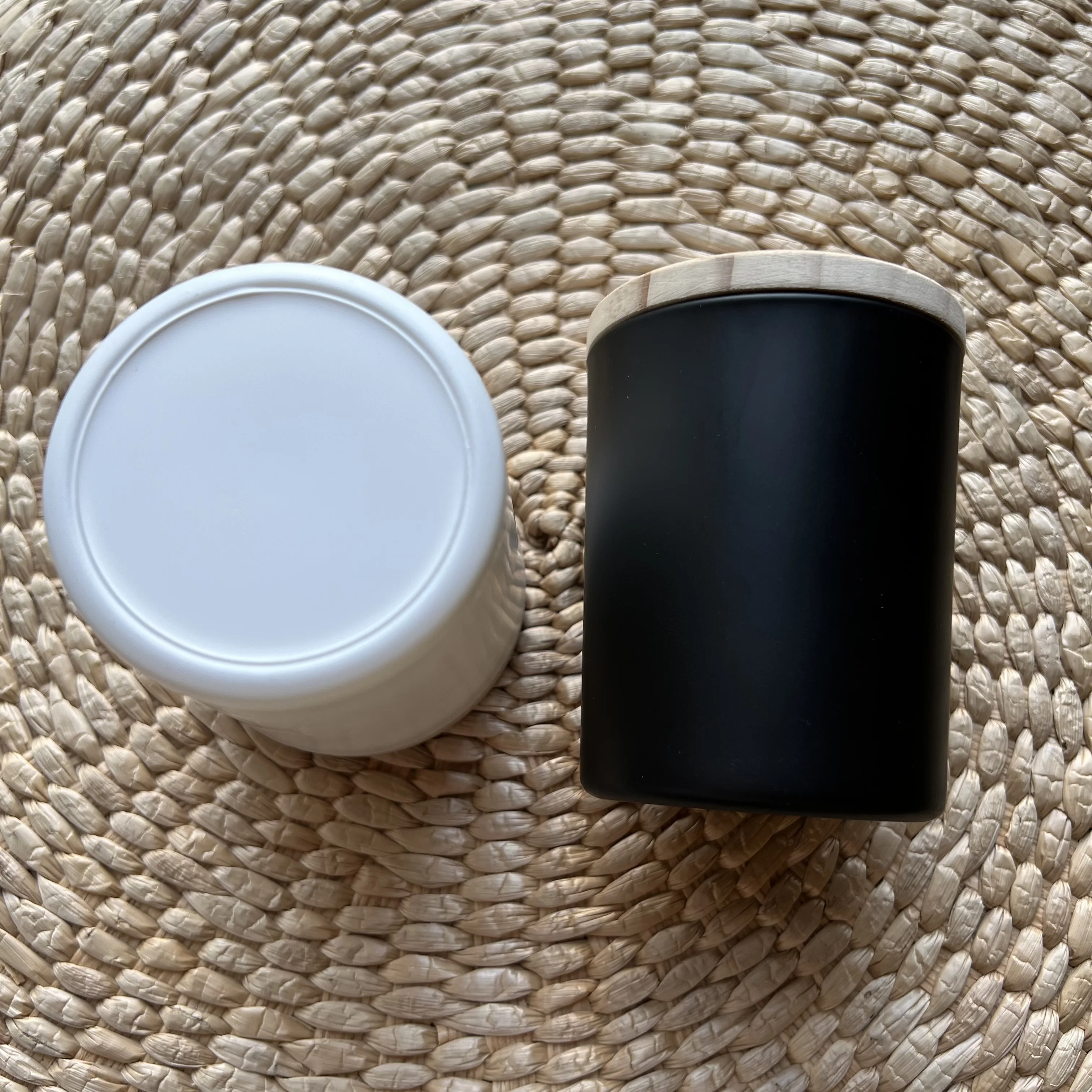 Wholesale black glass candle jar with lid 8oz 10oz 14oz custom logo glass jars for candle making