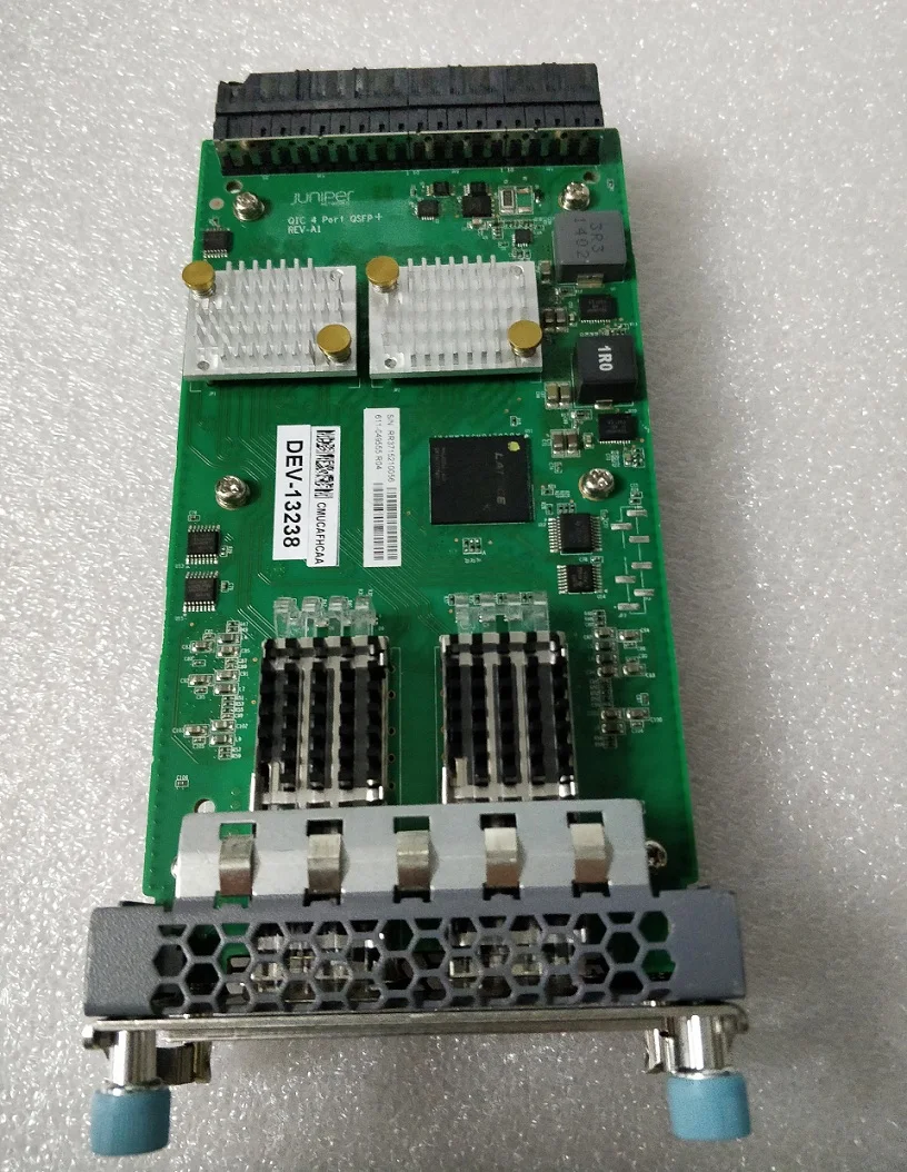 QFX-EM-4Q 4-портовый QSFP + модуль расширения для QFX5100-24Q