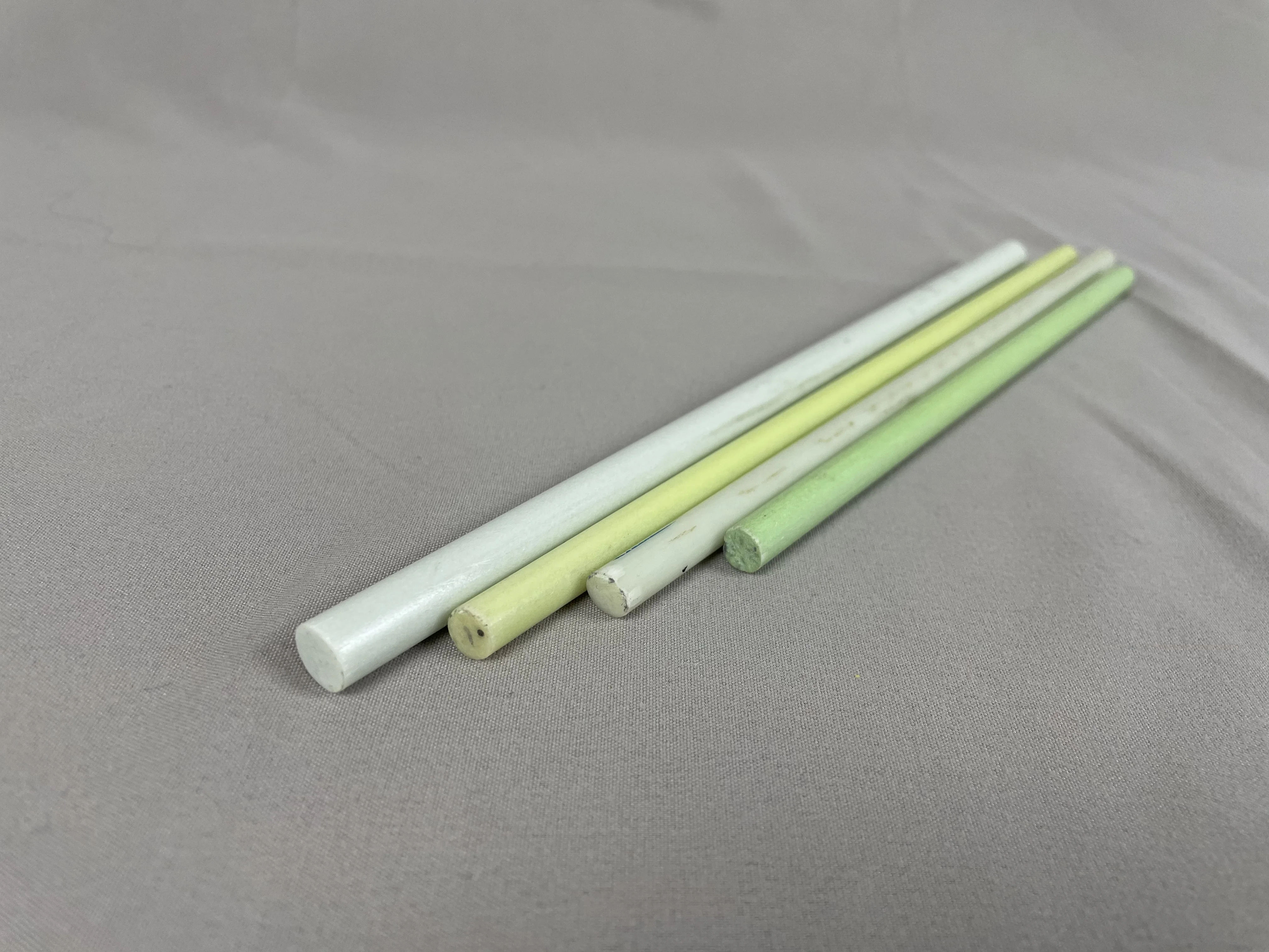 Пултрузионные круглые прочные твердые Стекловолоконные стержни FRP stick GRP