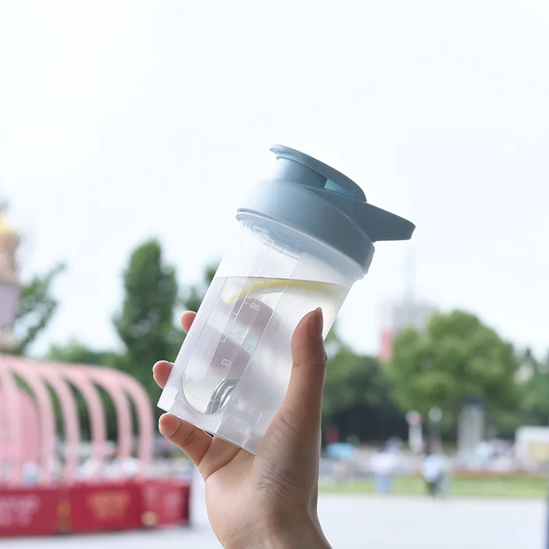 Оптовая подгонянный логос мини 300ml 10OZ милые пластик без добавления бисфенола А шейкер для протеина бутылка занятий в тренажерном зале Спорт фитнес