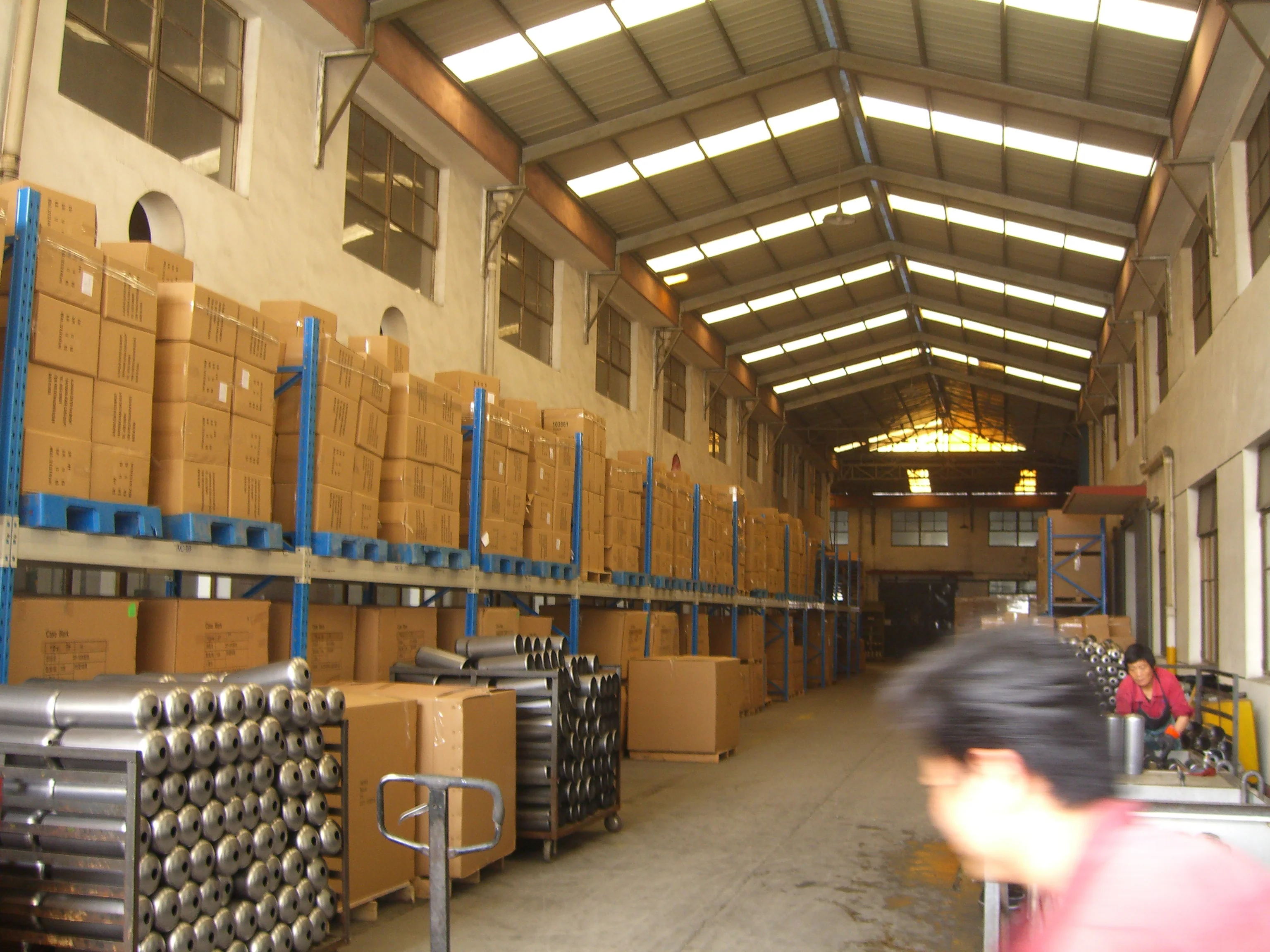 2023 Hot Selling 4-12kg Dry Powder Fire Extinguisher Cabinets Fire Fighting Equipment