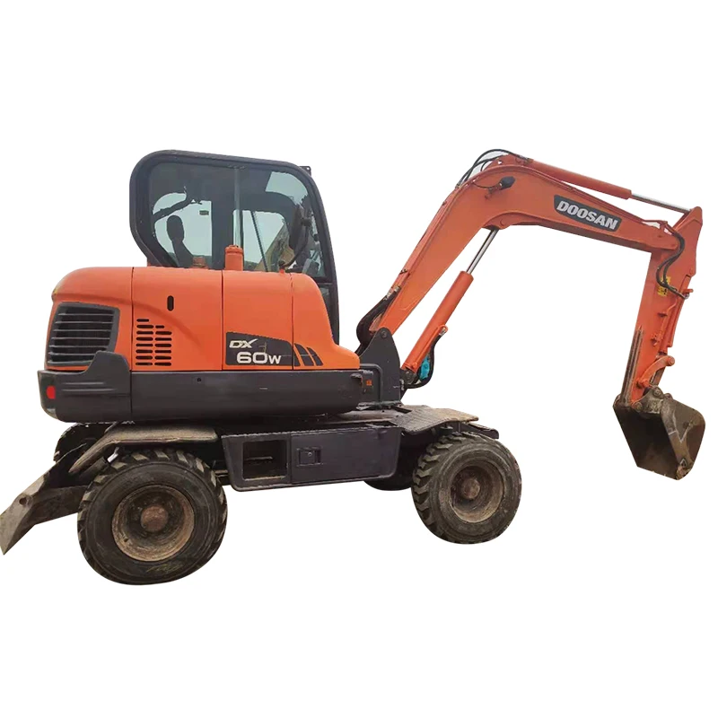 40KW Used rubber tire excavators four wheel drive DX60-7 DX60-9 wheeled shovel bagger excavator