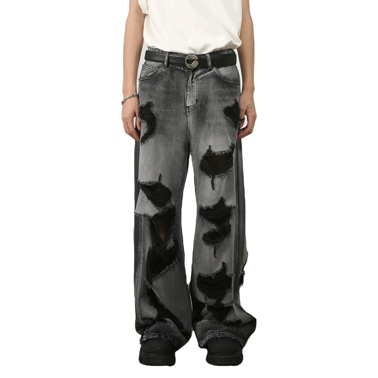New Fashion Versatile Worn Out Jeans for Men 2024 Summer New Korean Edition with Worn Out Holes for Slim Appearance