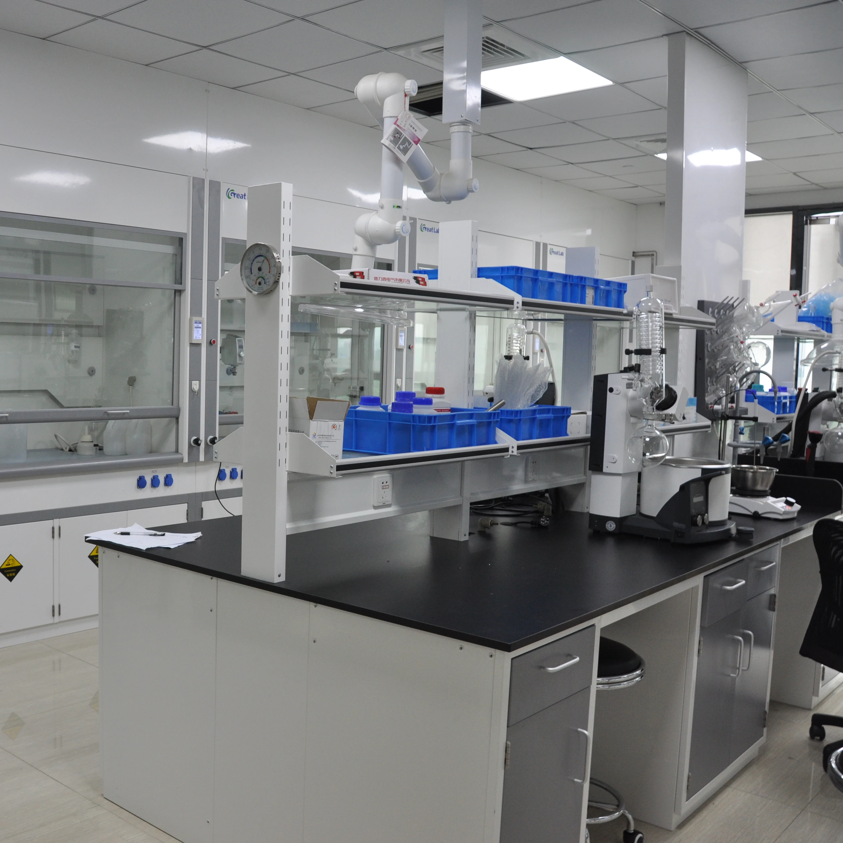 Professional Chemistry Laboratory Equipment Lab Island Workbench Steel Work Table