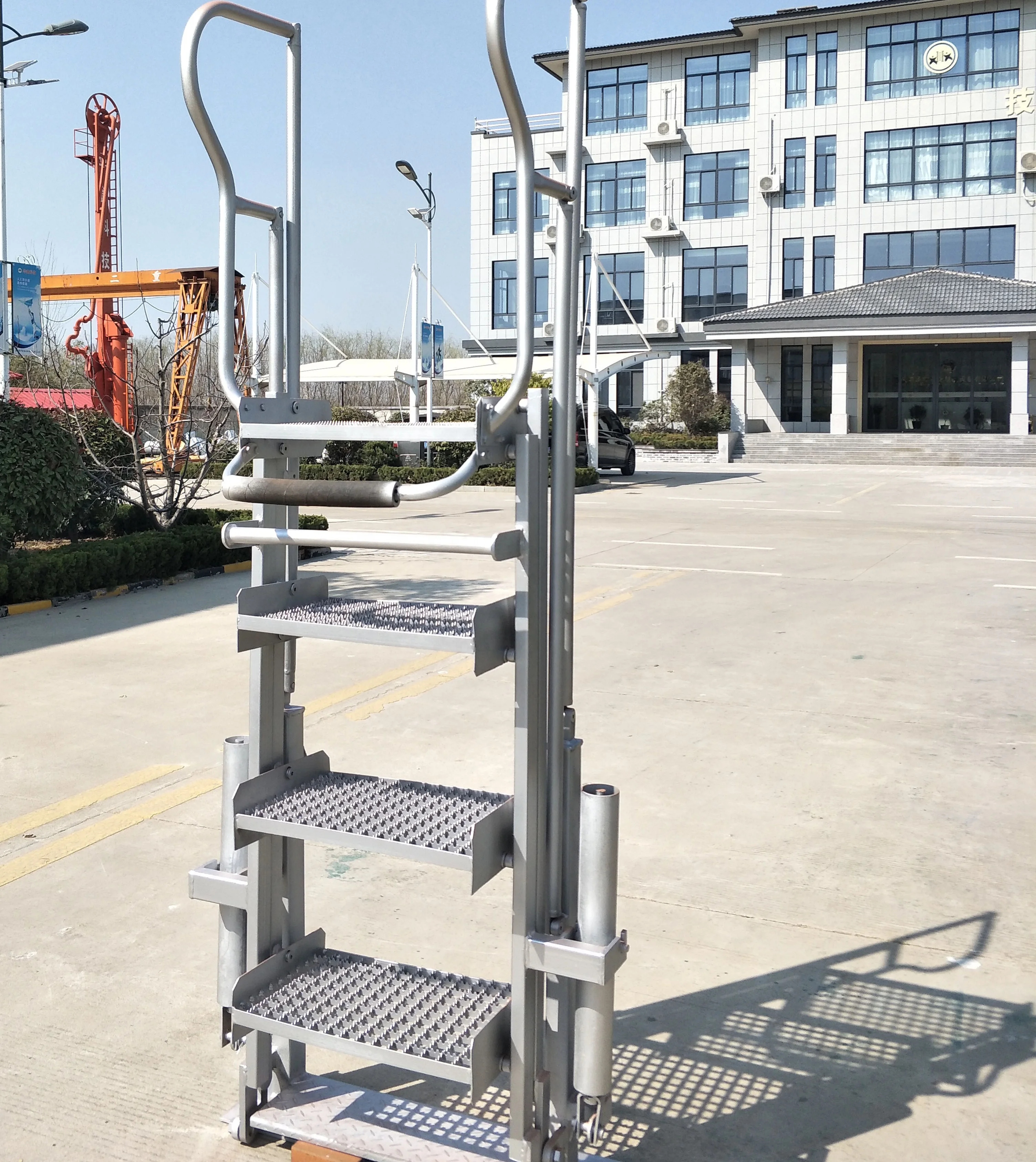 3 шага OEM алюминиевая телескопическая стремянка платформы лестницы продукт с поручни для бак фермы высокого рабочих инструментов промышленного