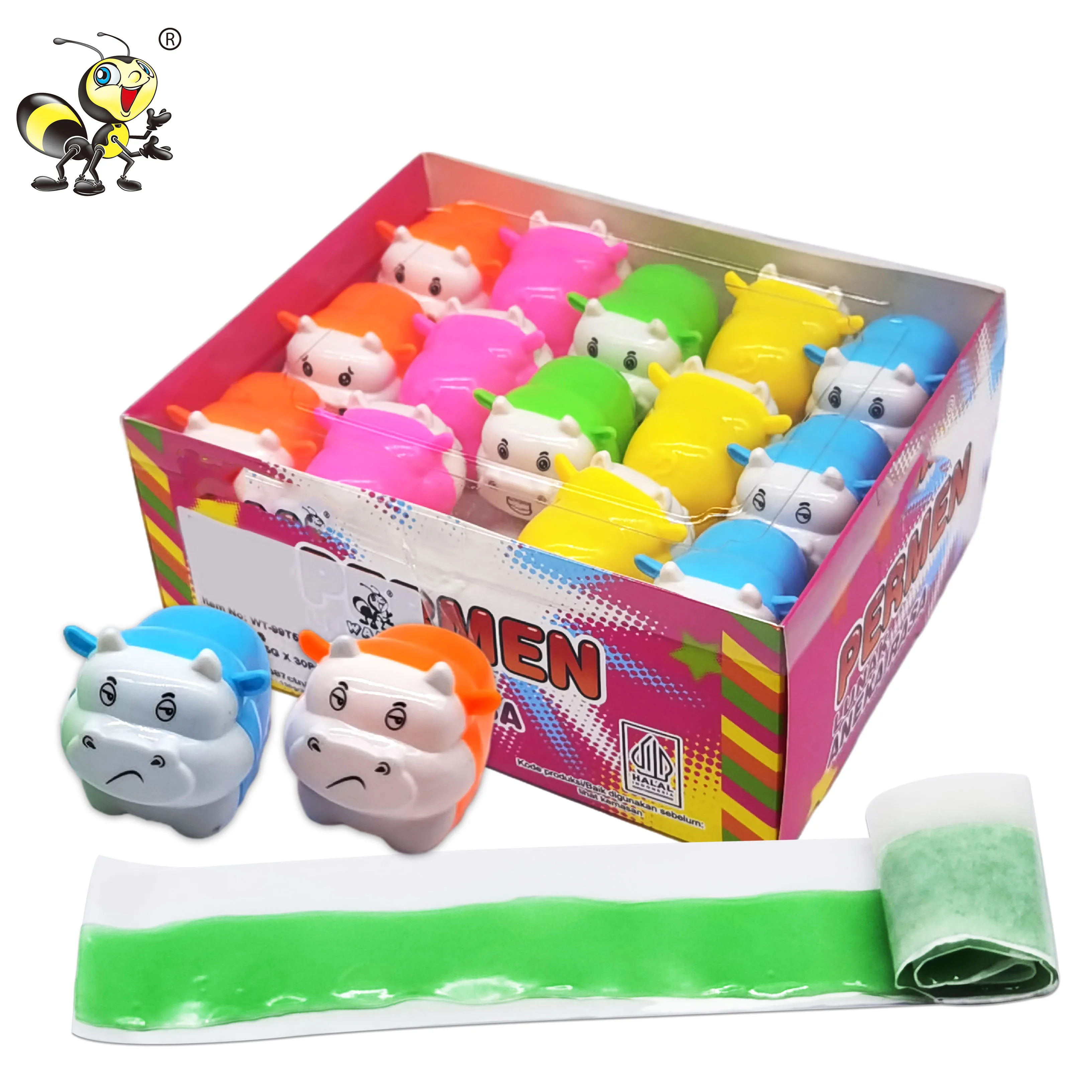 New candy toys Kids plastic Cute cow with fruity gummy candy roll small candy toys sweet halal