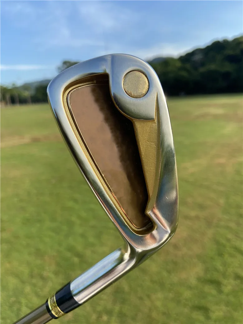 Factory Manufacturing Golf Shaft Hot Selling Unique Low Center Of Gravity Custom Logo Wholesale  Golf Iron Clubs