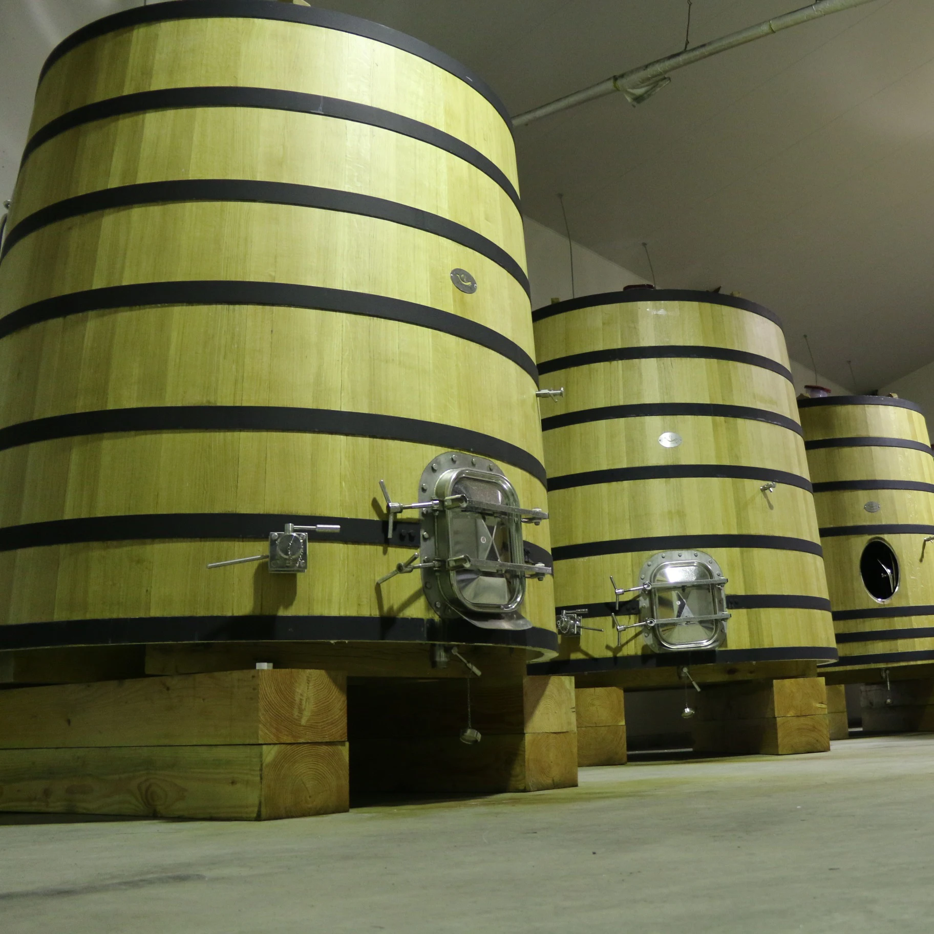 Diamond blended sparkling label price sweet white wine for wholesale