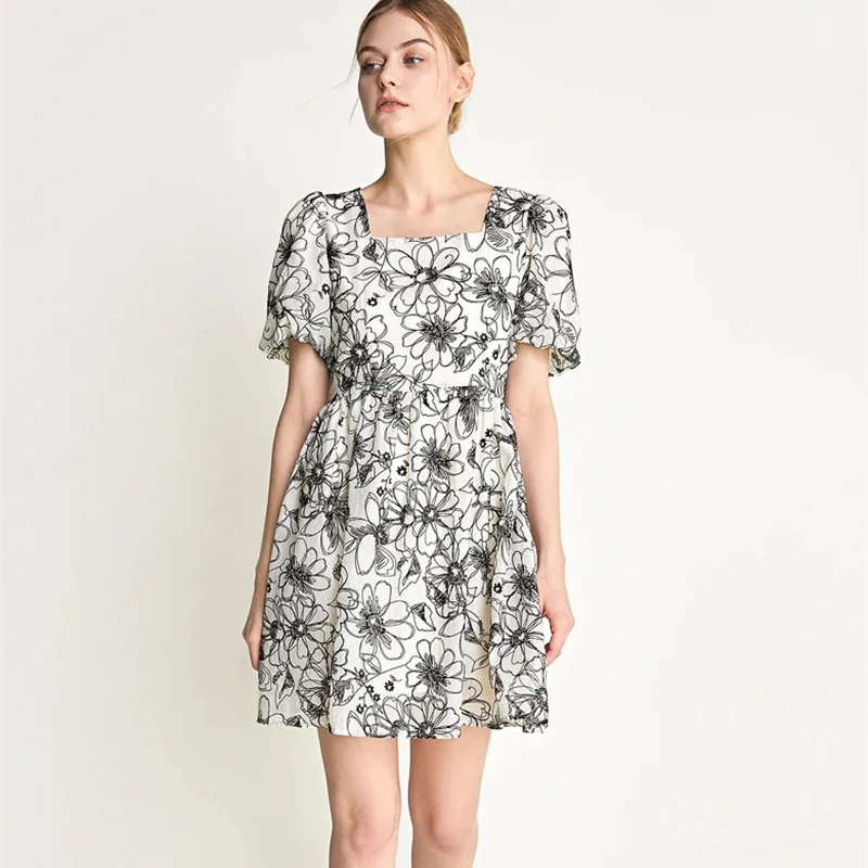 2022 New Design Women Dresses Summer Puff Sleeves Floral Pattern Casual Dresses Elegant Simple Princess Dresses for Women
