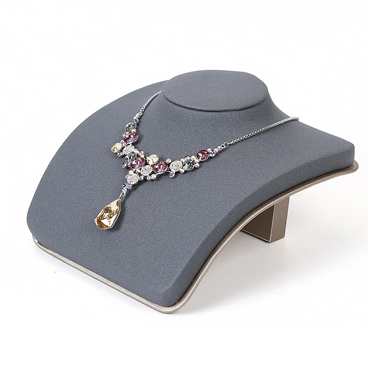 Luxury Custom leather jewelry display props wholesale necklace bracelet ring window jewellery display set
