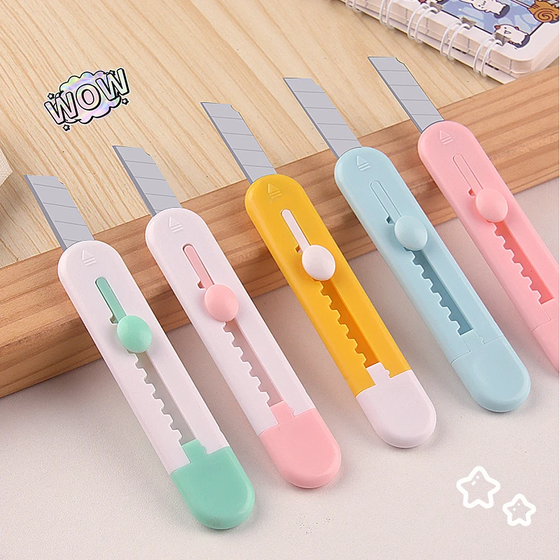 OEM Custom Cute Cartoon Box Cutter Wholesale Mini Student Utility Knife in New Candy Colors