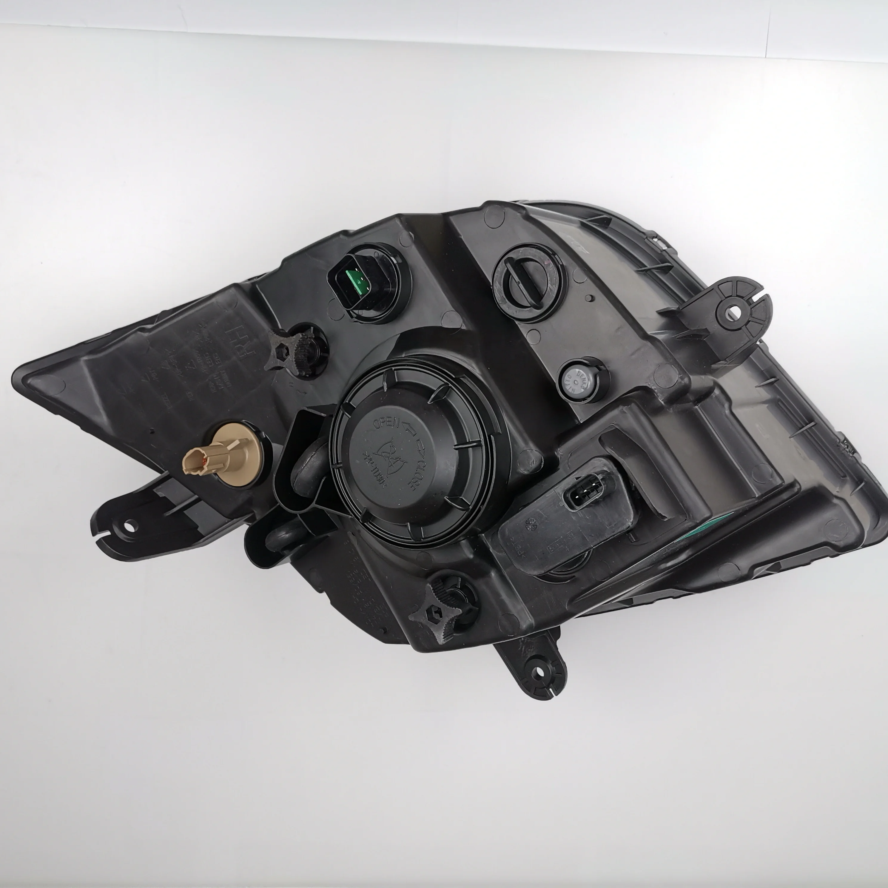 SAIC MAXUS V80 Original Front Headlight Assembly C00090521 C00090522