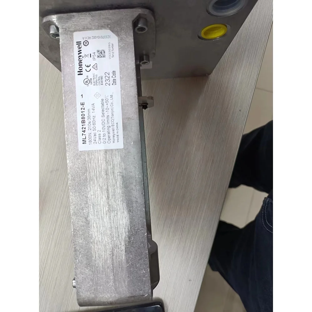 Honeywell ML7421B8012-E Smart Linear Valve Actuator