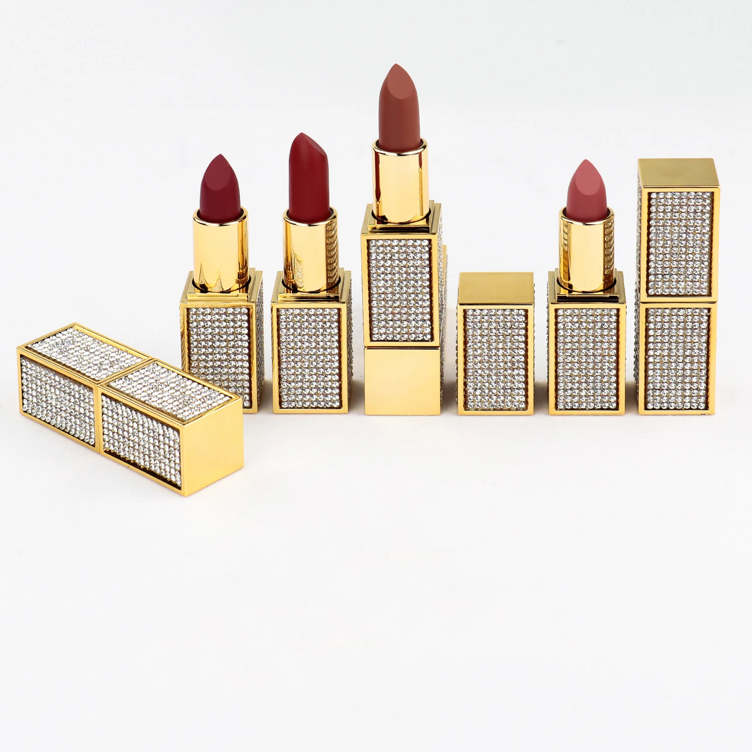 Wholesale Custom Glitter Diamond Lipstick Tubes Nude High Pigment Velvet Lipstick Private Label