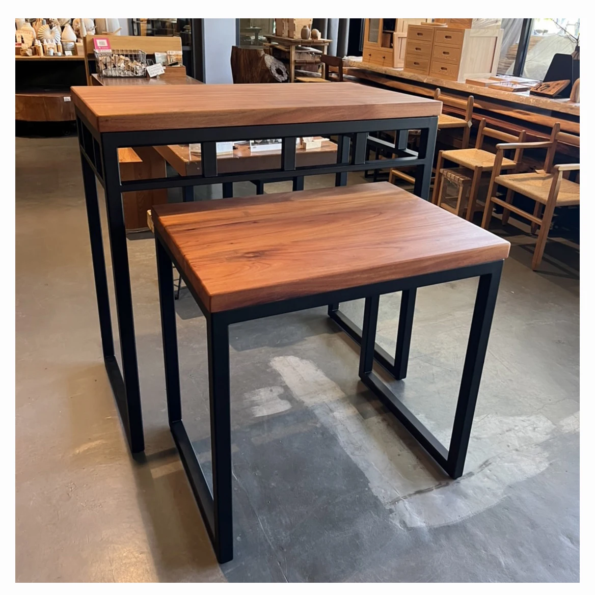 Quality Assurance Moisture Resistance Personal Customization Praying Altar Table Design