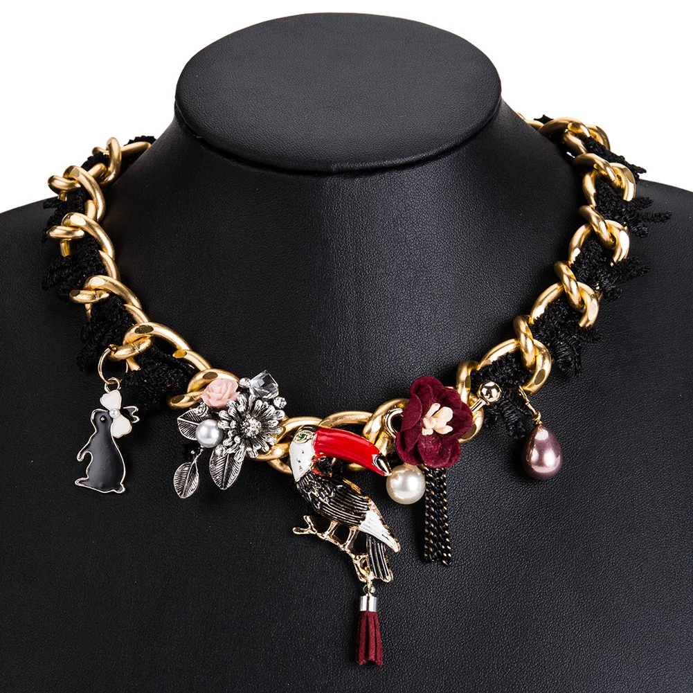 
Exaggerated Personality Jewelry Alloy Imitation Pearl Necklace Bohemia Dripping Oil Woven Animal Necklace 