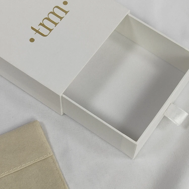 Customized logo Velvet Jewelry Box Ring Earring Bracelet Necklace Box Jewelry Packaging Box With Logo