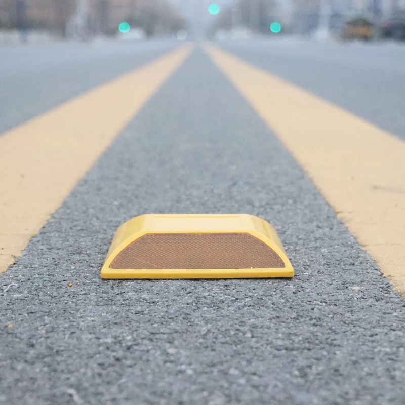 high class quality cat eye plastic road reflector cat eyes reflecting road cats eyes road markings