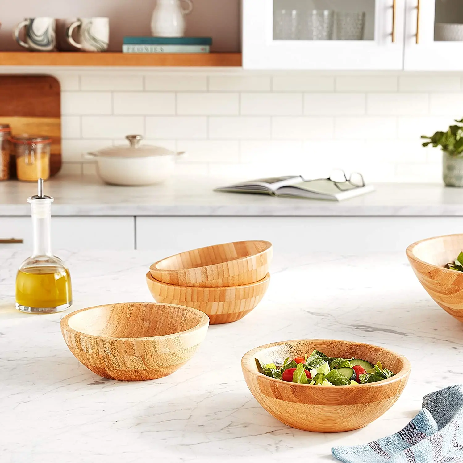 wholesale popular High quality durable wooden serving bowl with lids Large Eco-friendly Bamboo salad bowl