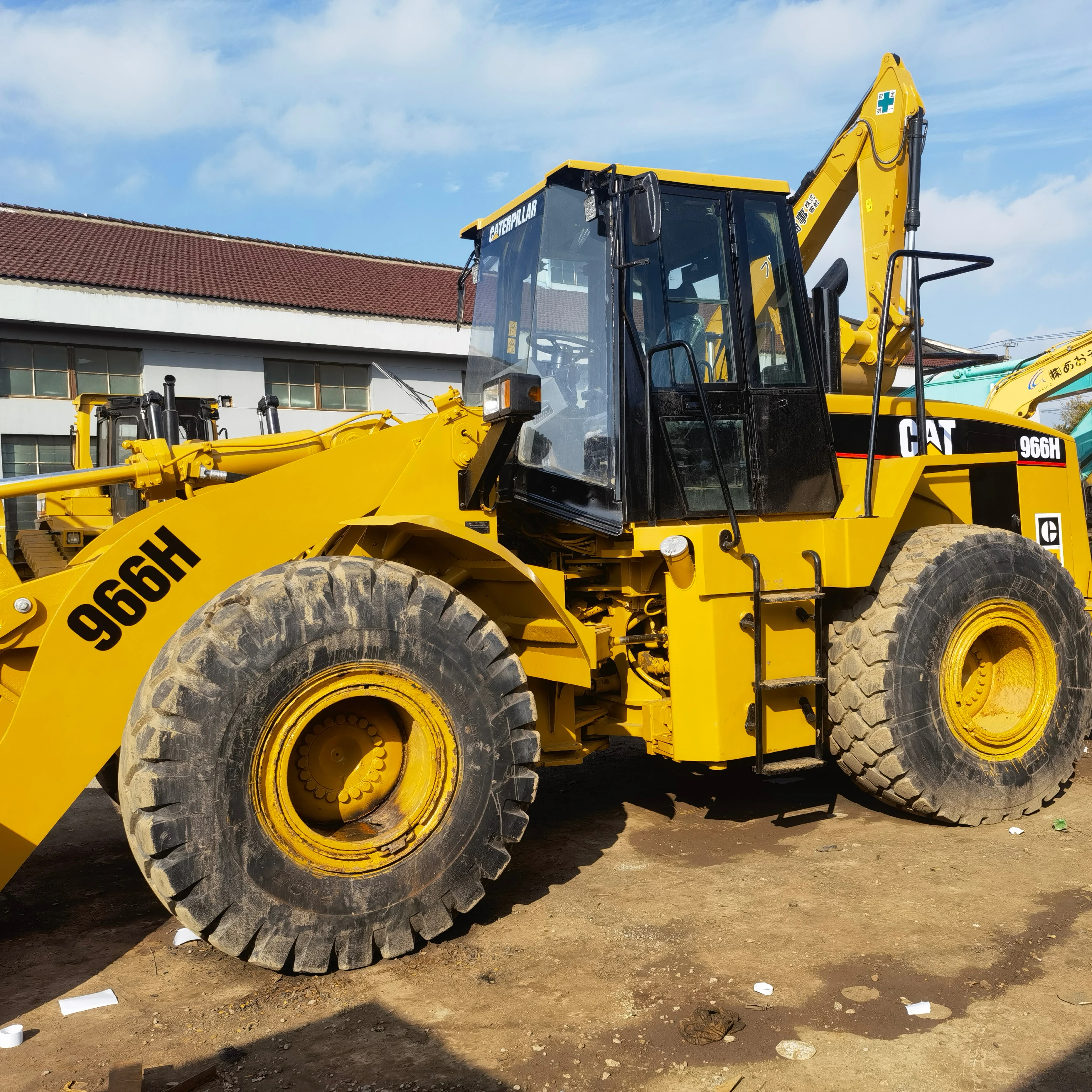 used loaders CAT Caterpillar 966h Japan second hand CAT 966H Wheel Loader at a cheap price for hot sale