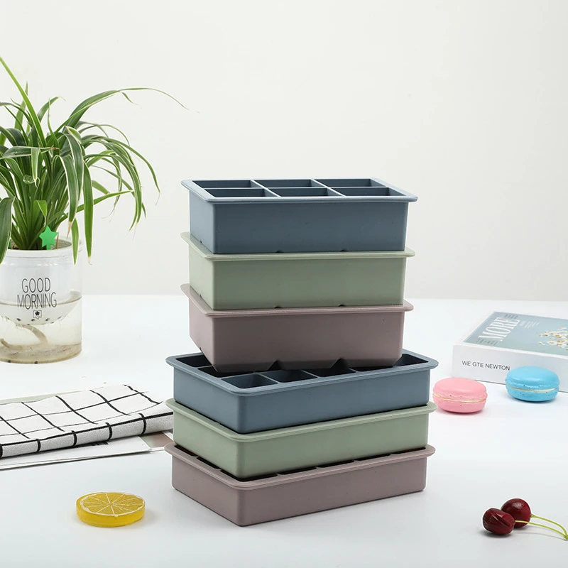 Stackable Ice Cube Trays with Custom Logo Imprint Silicone Ice Tray Set with SpillResistant Removable Covers